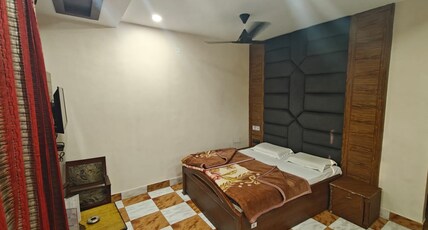 Hotel Samrat Room Type - Maharaja Non AC