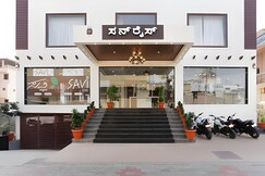 Hotel Sunrise Luxury Stays