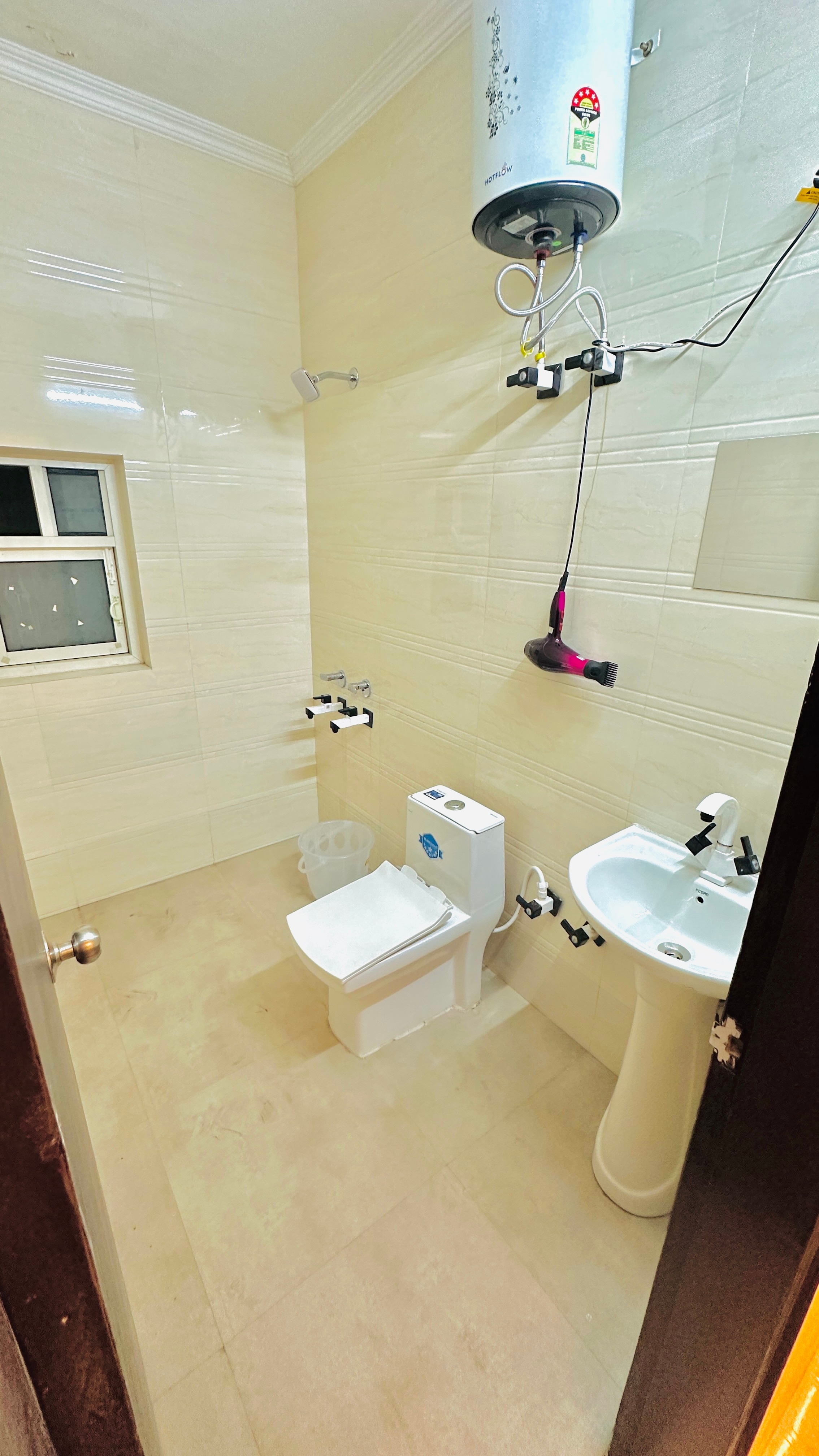Hotel Relax Inn - Noida Sector 18 - Tap to explore photos