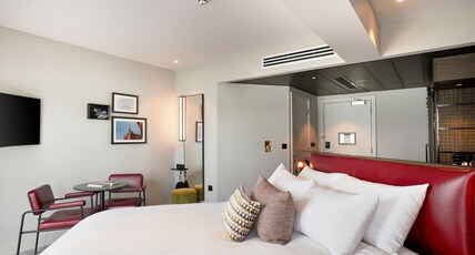 voco Leicester, an IHG Hotel Room Type - 1 Queen Standard