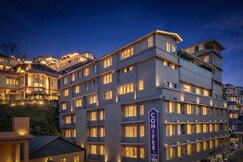 Conifer Suites & Spa Darjeeling
