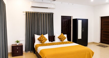 Varna beach homestay | 20m to beach Room Type - Deluxe  AC Room