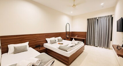 Homestay Mangala Room Type - Deluxe Triple Room
