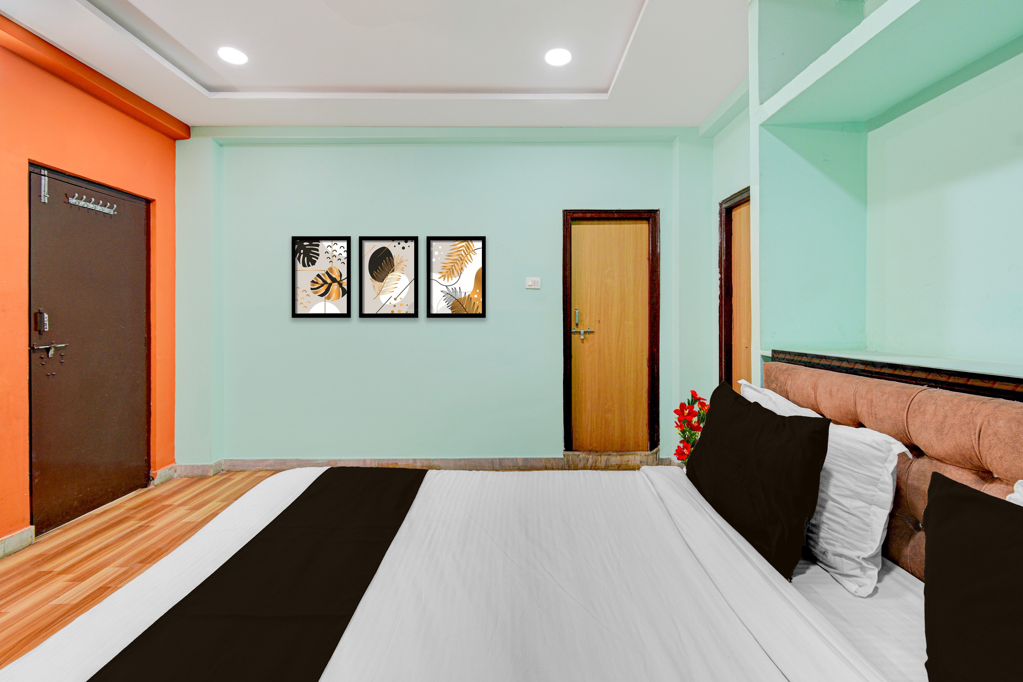 Hotel O Hyderabad City Centre Formerly S Grand Residency - Tap to explore photos
