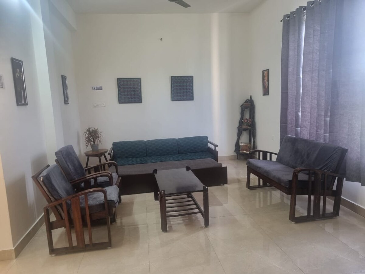 ECR1 - 1BHK Villa With Swimming Pool - Tap to explore photos
