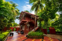 Photos of Aashrayam Hotels and Resorts Lake view