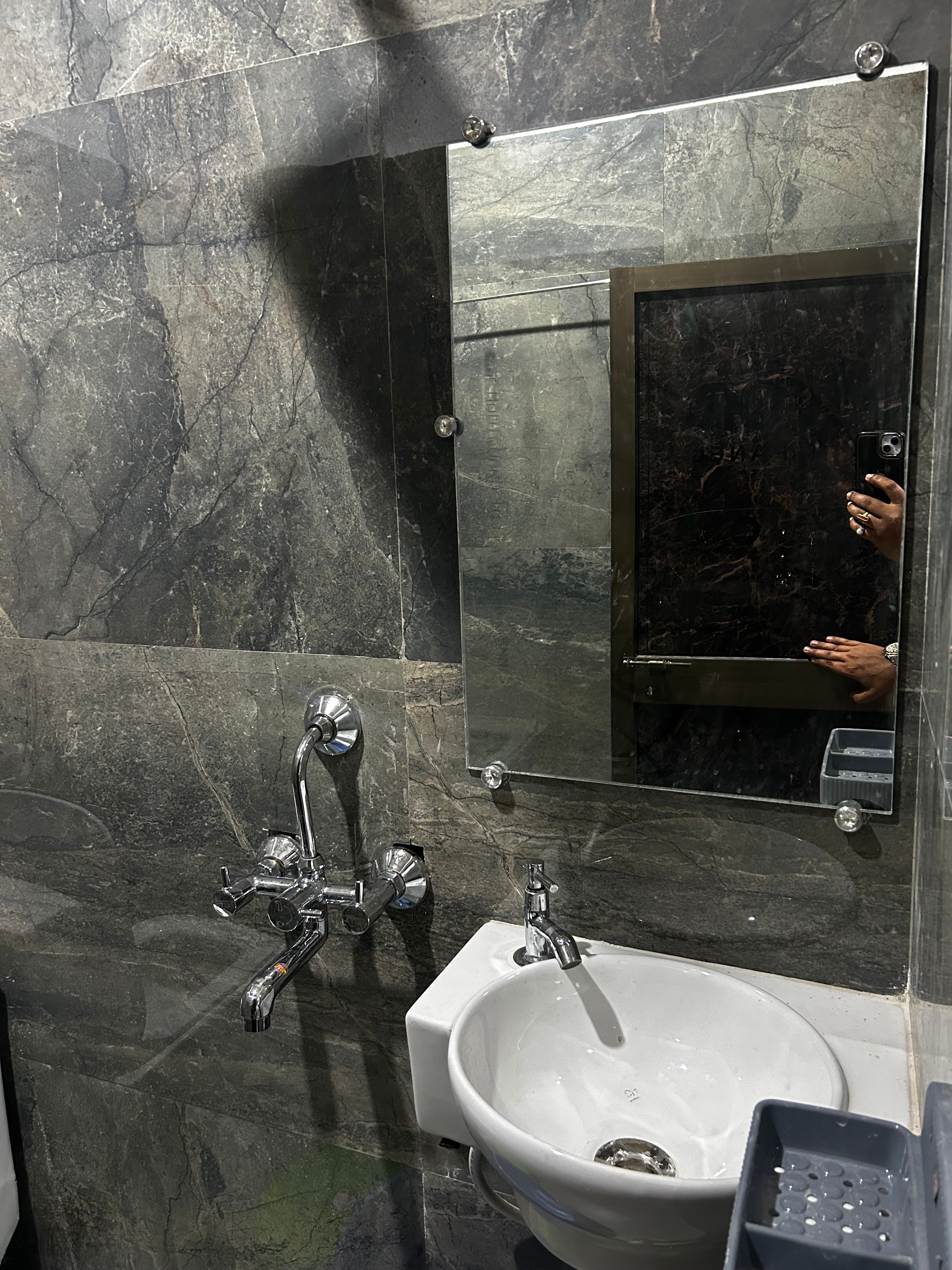 Omkar Nath hotel - Tap to explore photos