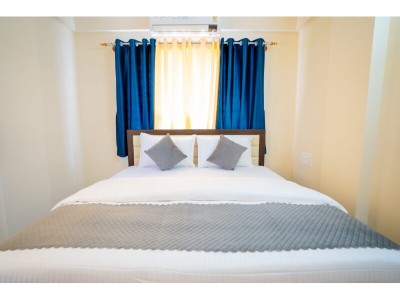 Elegance serviced apartment - Tap to explore photos