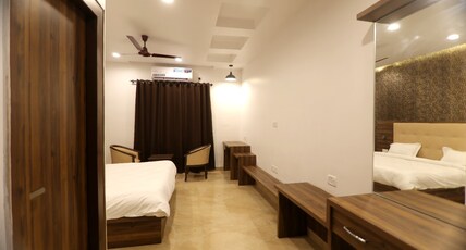 Rajwada Resort Room Type - Deluxe Room