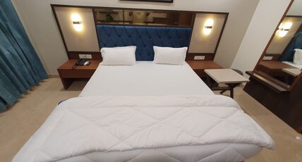 hotel inder paradise Room Type - Deluxe Front View Room