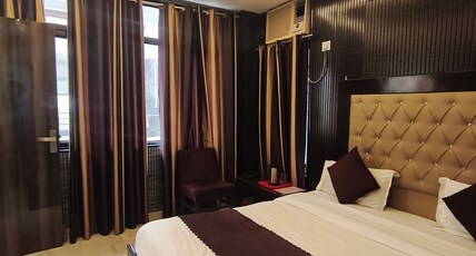 Hotel Gulmohar  Room Type - Deluxe double bed