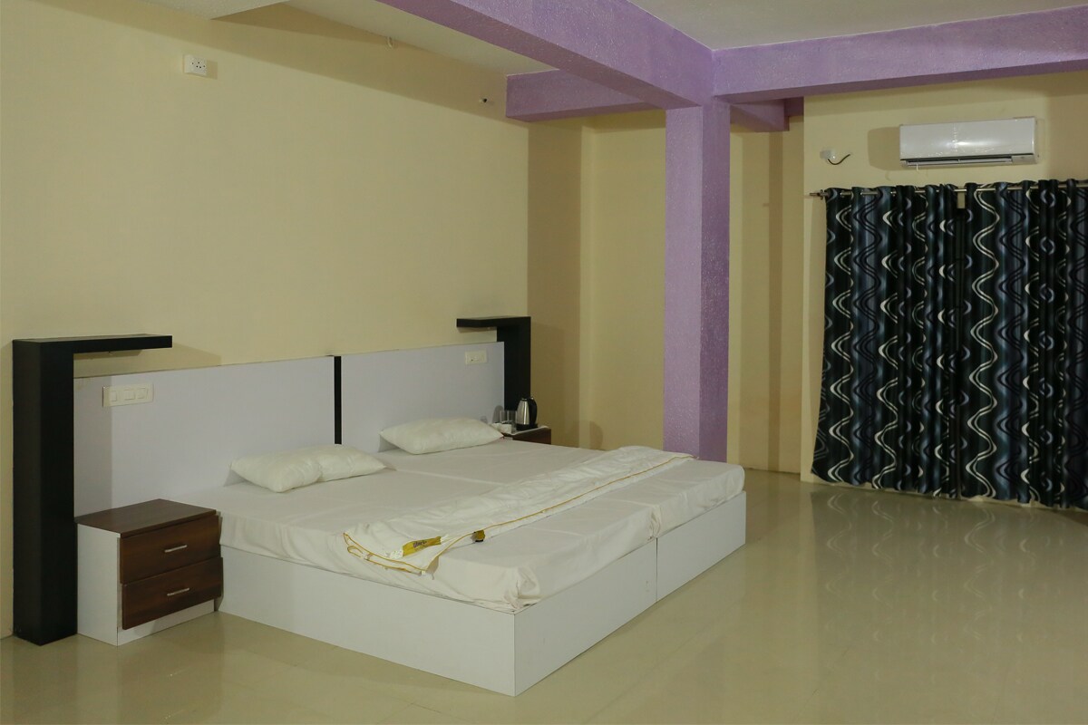 Khaleej Residency - Tap to explore photos