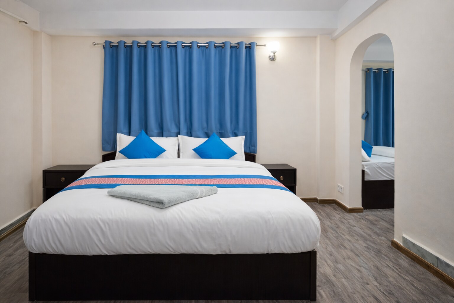 Funky Monkey Hostel Hotel and Apartment - Tap to explore photos