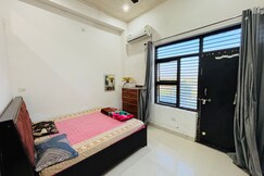 Brij king hotel
