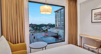Hilton Garden Inn Jabalpur Room Type - King Guest Room Pool View