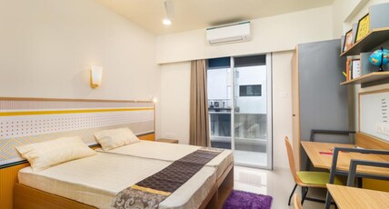 Covie Viman Nagar 102 Room Type - Female Dormitory Room