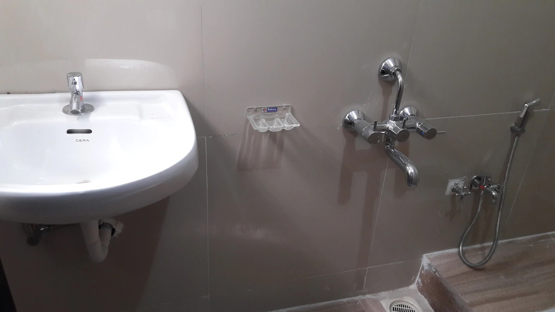 Hotel Adhiraj - Tap to explore photos