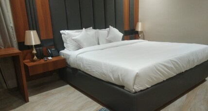 Hotel Shreeja Central Bhawanipatna Room Type - Executive Suite Room