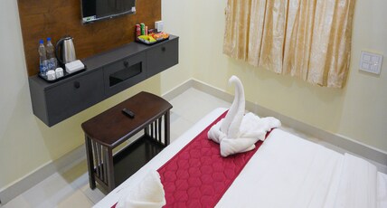 Hotel GSR Srinivasa Inn Room Type - Deluxe Room