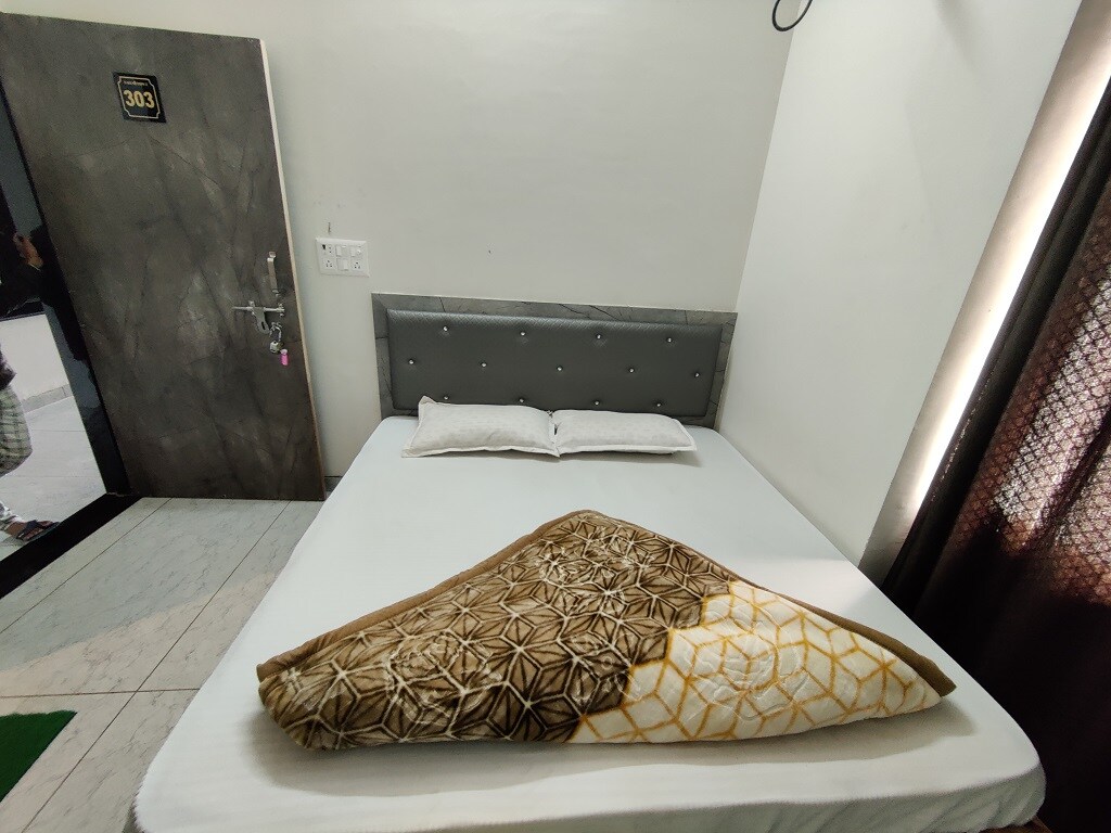 Hotel Raj Krishnam Khatushyam Ji - Tap to explore photos