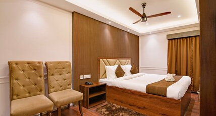 The Lake Hotel Room Type - Imperial Room