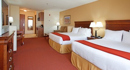 Holiday Inn Express Hotel & Suites Tooele Room Type - 2 Queen Suite Communications Mobility Accessible Tub