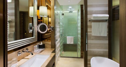 Crowne Plaza NANJING JIANGNING  Room Type - 1 King Standard