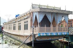 Howrah Group Of Houseboats