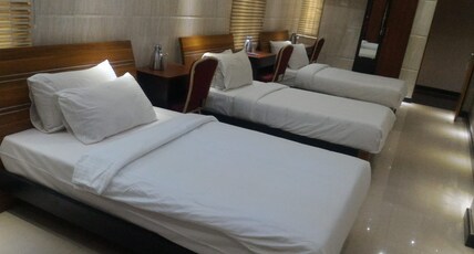 Hotel Peace Inn Triplicane Room Type - Family Room