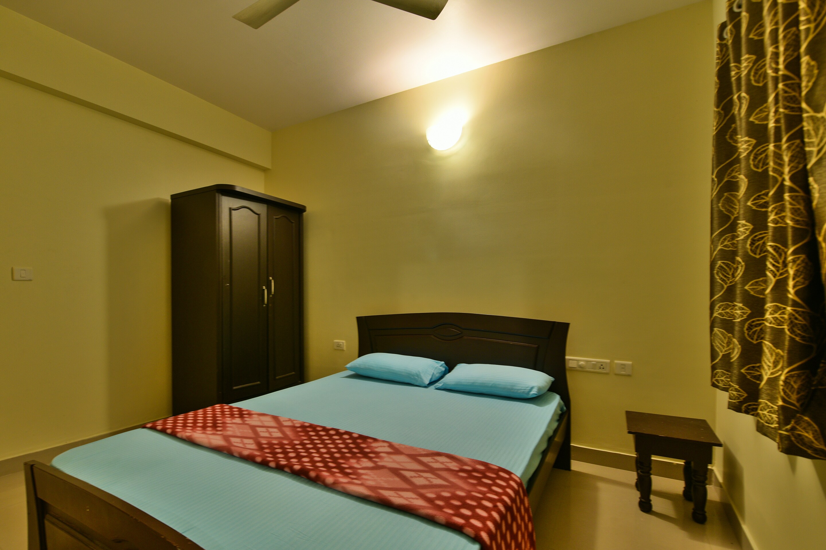Sea Coast 2BHK - Tap to explore photos