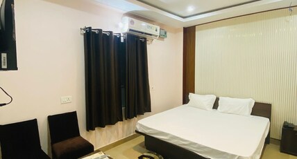Arvi Residency Guest House Room Type - Delux Double AC