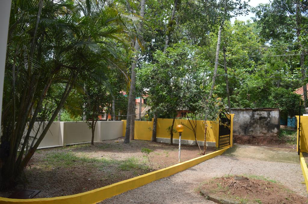 Bla Bla Hostels - Tap to explore photos