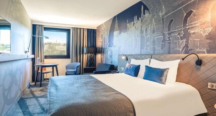 Hotel Ibis Budapest Centrum Room Type - Room with 1 double bed equipped with the new bedding and 1 sofa bed