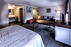 Hampton Inn & Suites by Hilton Staten Island