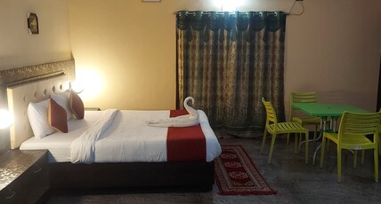 DOLPHIN RESORT & GUEST HOUSE Room Type - Queen Suite with Balcony DOLPHIN RESORT & GUEST HOUSE Room Type - Queen Suite with Balcony