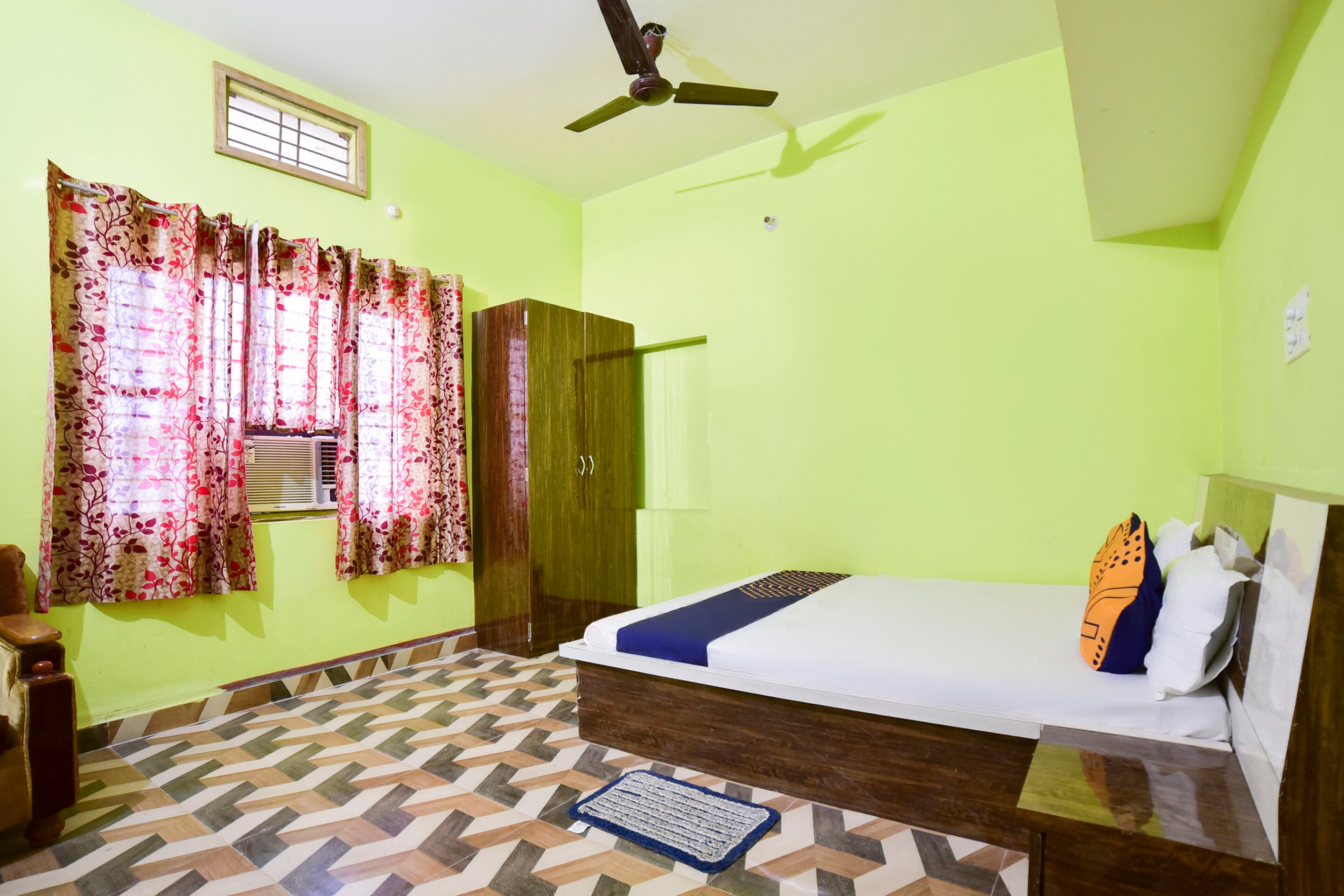 Hotel O Sai Kripa Guest House - Tap to explore photos