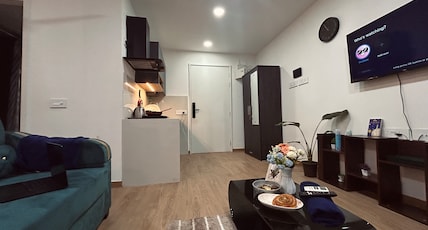 Casa Nova Stays Room Type - The CASA Velour | Luxe | Near airport | Haven |