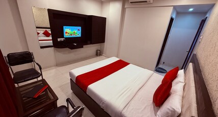 Arya Residency Room Type - Deluxe AC Room