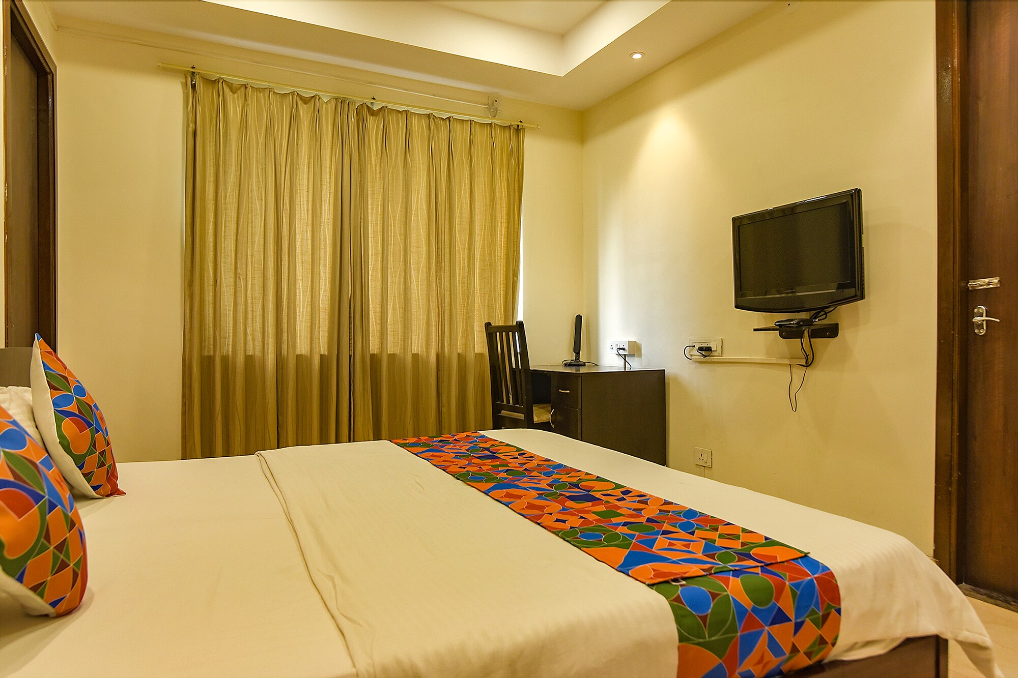 FabHotel All In One Saltlake - Opp. BJ Market Complex - Tap to explore photos