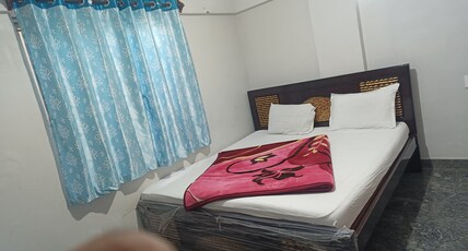 Sri Sai Residency | Rooms in a Homestay Room Type - Family Room ( Will Need to To Climb 10 Steps)