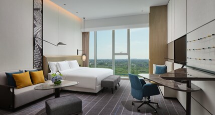 Crowne Plaza QIDONG Room Type - 1 King Standard