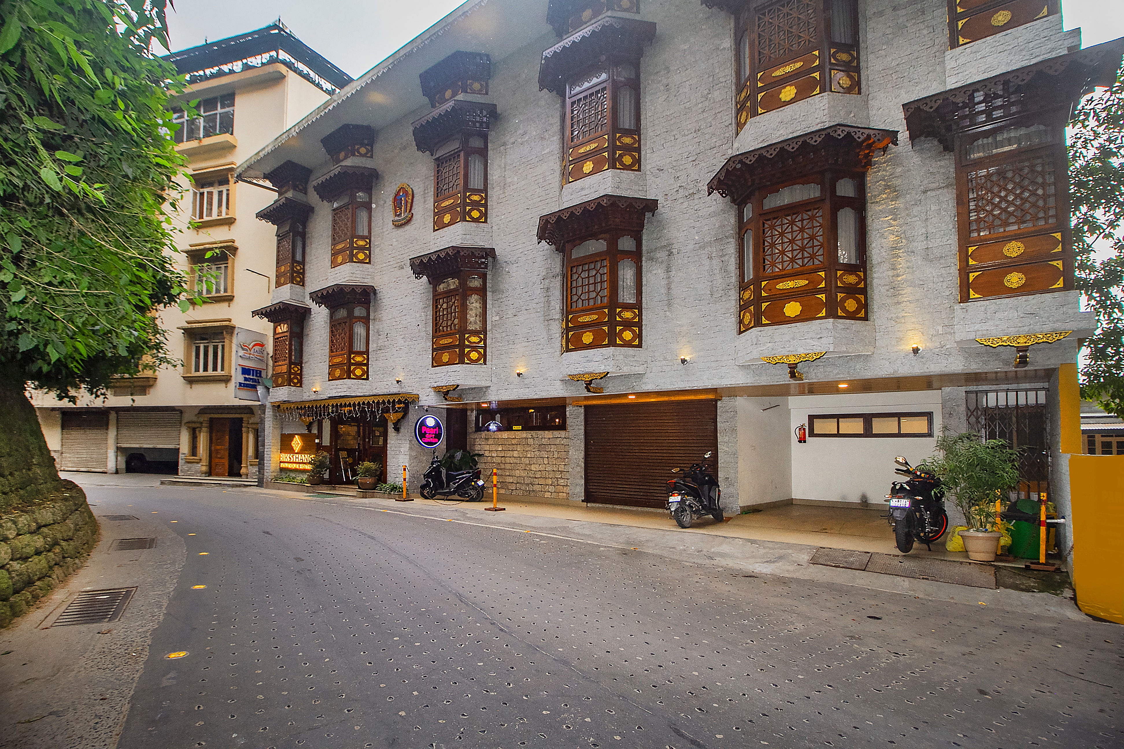 Hotel Biksthang Boutique (2 min walk to m.g marg) - Tap to explore photos