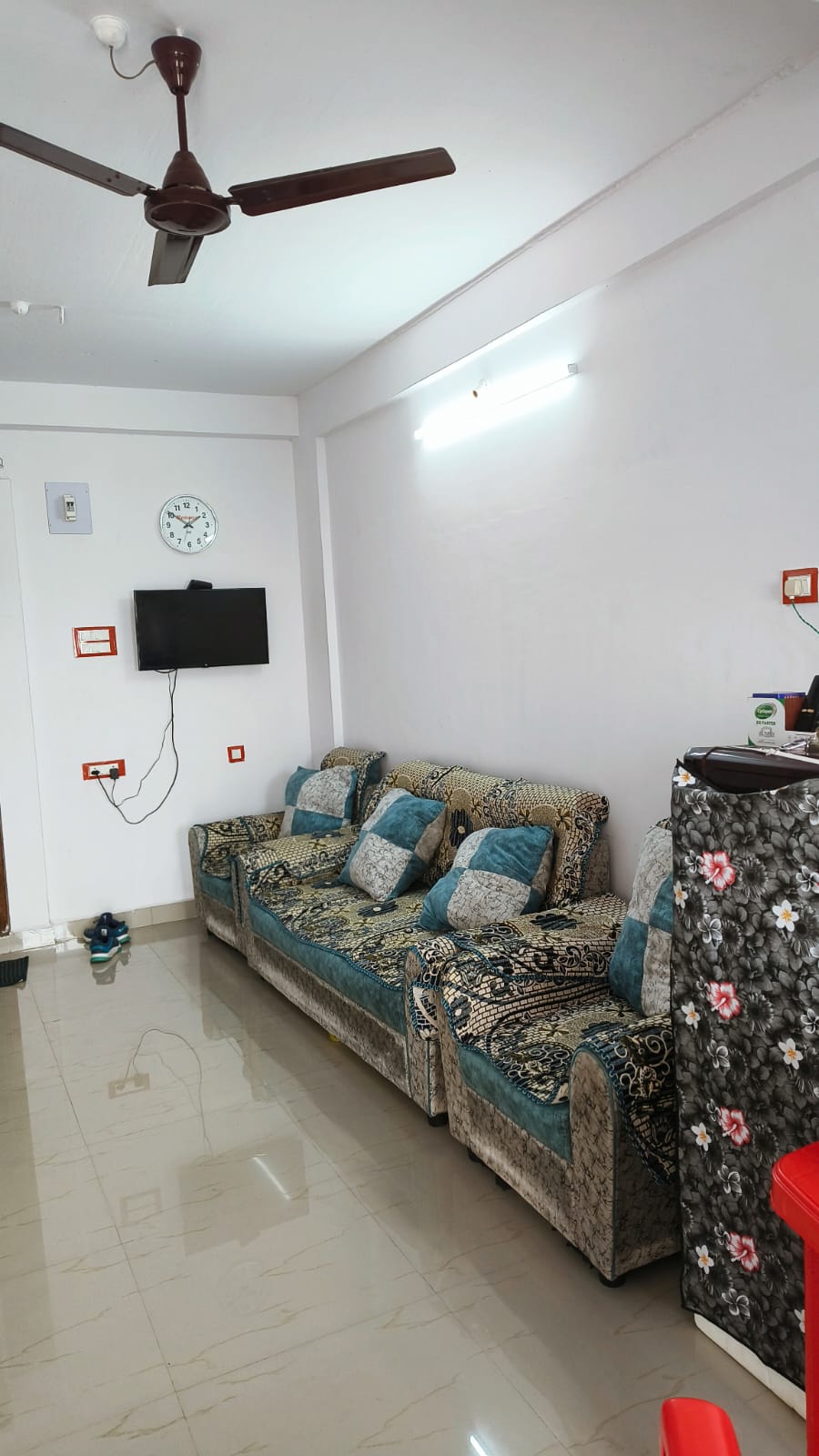 PRACHI'S STAY INN - Tap to explore photos