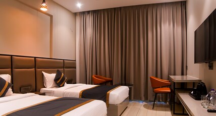 Hotel Shri Anand Vilas Room Type - Deluxe Room