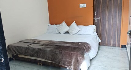 Honey Home Stay Ujjain Room Type - 3 Bed Room Flat