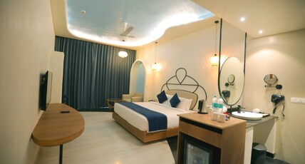 Ramee Royal Resort & Spa Room Type - Premium King Room with Balcony