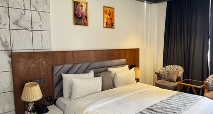 Viceroy In The Himalayas, An ALIVAA Hotel Room Type - Premium Room with Balcony