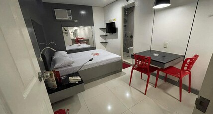 Hotel Sogo Edsa Cubao Room Type - Deluxe Room