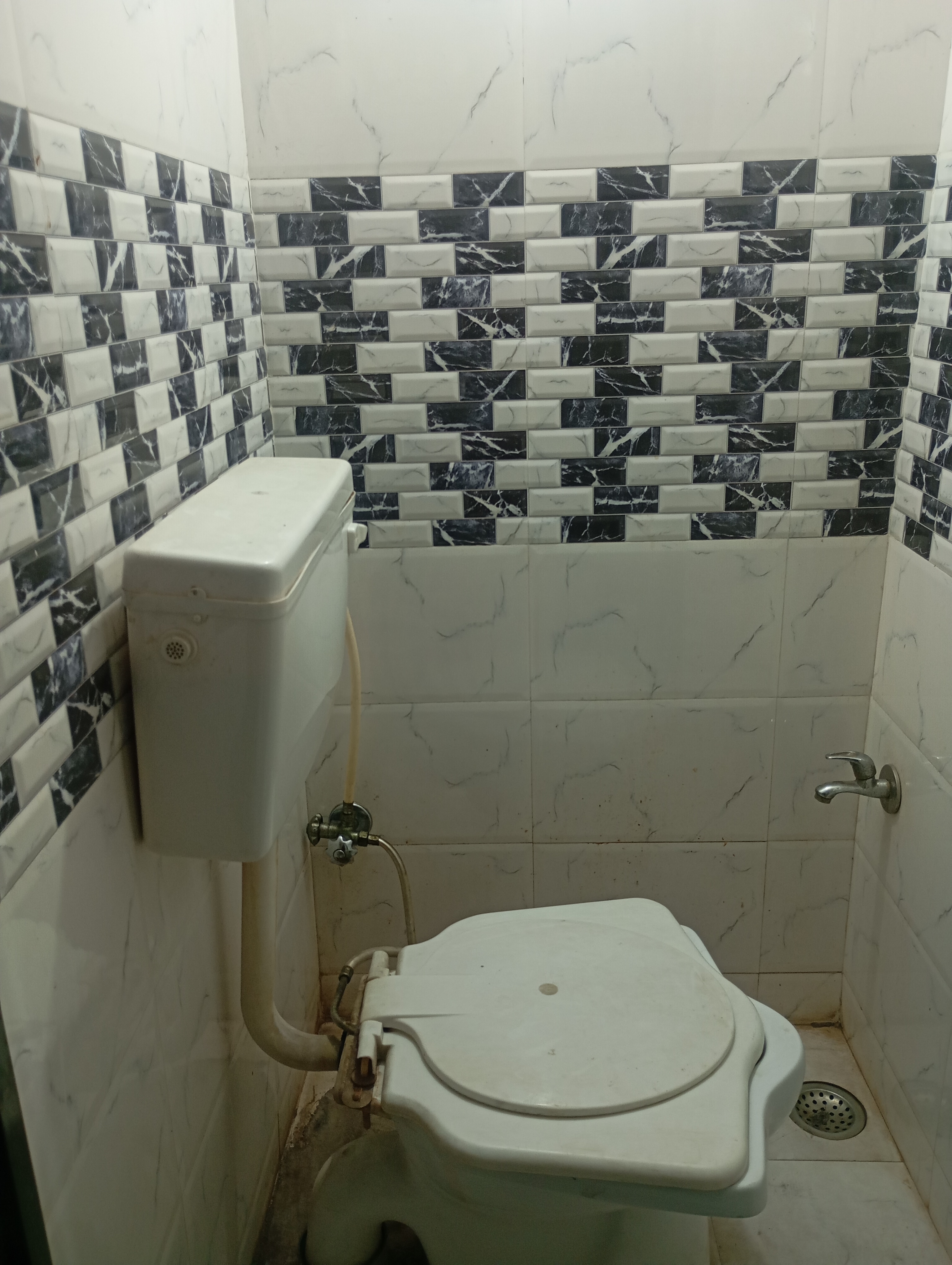Shree Kashi Vishwanath guest house - Tap to explore photos