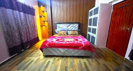 Trilok Residency Room Type - Deluxe Double Room